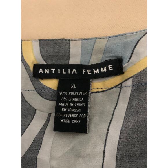 Antilia Femme Blouse Size XL V-Neck Pullover Embellished Short Sleeve Tie Back - Picture 8 of 10